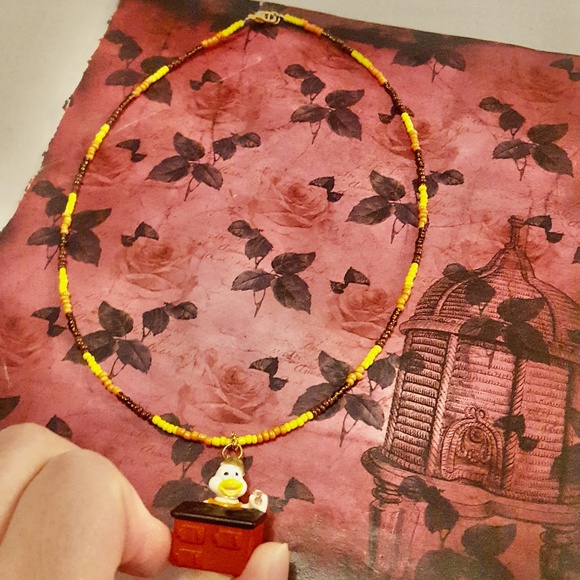 Teeny Weeny Families Cooking Grandma Duck Pendant Beaded Necklace - Picture 3 of 6